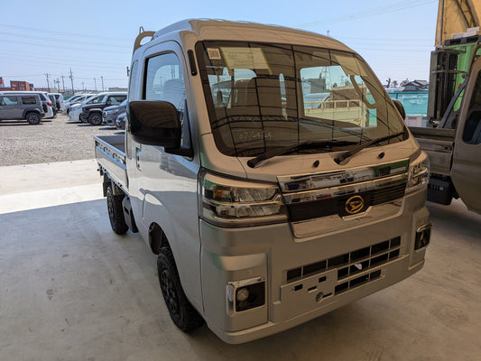 Coming Soon: 2026 Daihatsu Hijet - Jumbo Extra - 4WD - Silver