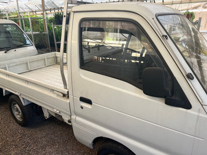 In Colorado : Suzuki Kei Truck 2WD-MT 1993