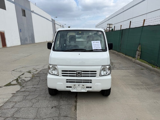 In CA - White Honda ACTY - 2000