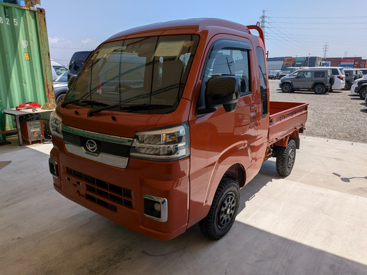 Coming Soon: 2025 Daihatsu Hijet - Jumbo Extra - 4WD - Orange